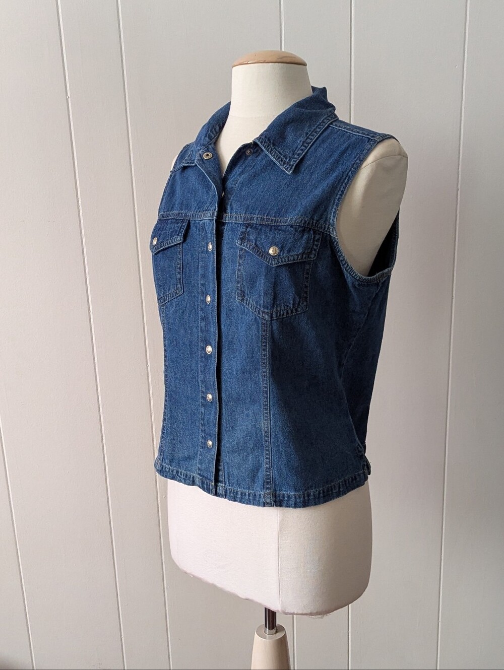 Vintage Medium Wash Denim Sleeveless Snap Front Top By At Last Blues Size Large